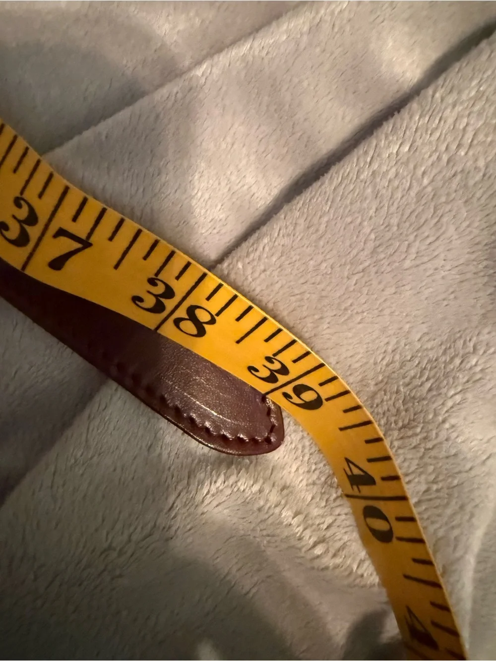 Vintage Dun Dee scalloped leather belt in a deep burgundy/maroon size 34